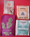 Muskat- Nüsse, Liebstöckel, Majoran, Petersilie, DDR- Gewürze, #1