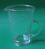 Messbecher aus Glas, Pressglas, S- Glas