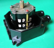 Preview: Umschalter, Gruppenschalter, Paketschalter, ELGERO Rochlitz, DDR 1968, Bakelit, unbenutzt