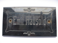 Emil Hausold, Namensschild um 1900