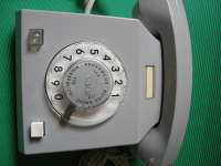 Preview: Telefon mit Wählscheibe aus dem Jahr 1979