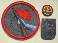 Abzeichen 25 Jahre Kampfgruppen, Ärmelabzeichen, DDR Emblem