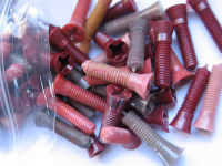 Schrauben, Plastikschrauben für Kabelschellen, rottöne/ braun, 100 Stück, #12