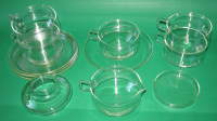 Teegläser, Teller, Sahnekännchen, Deckel für Teekanne, Saaleglas, Schott Jena