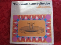 Preview: Weihnachtsbaumständer B 320, Lohmüspan, VEB Spanplattenwerk Gotha, um 1980, unbenutzt