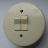 Einbau- Wippen- Serien- Schalter, rund, hell, DDR, unbenutzt, #320