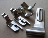 PFAFF Nähmaschine, Anleitung, Nähfüße, Spulenkapseln, Spulen