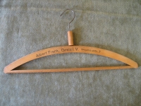 Albert Frank Greiz Thomasstr. 7, Kleiderbügel, #2