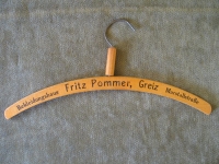 Bekleidungshaus Fritz Pommer Greiz Marstallstraße, Kleiderbügel