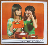 Prospekt AKA Electric, RG28, Küchenmaschine KM8, Luftfilterhaube LFH1, DDR 1977