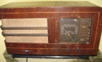 Altes Röhrenradio Tenor, CBF, Consortium des Brevets Francais Radio