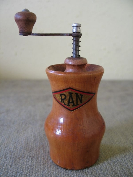 Pfeffermühle, Gewürzmühle,  RAN