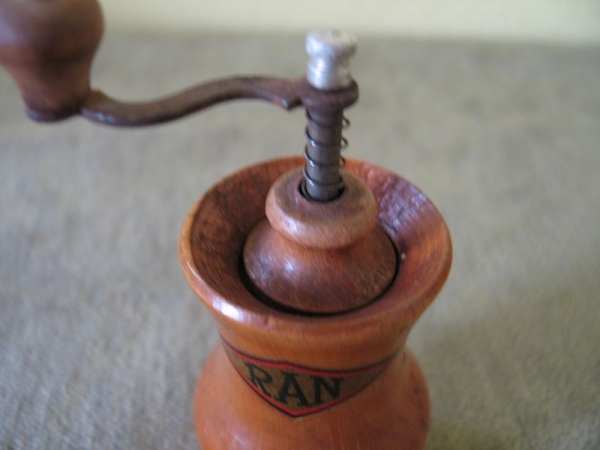 Pfeffermühle, Gewürzmühle,  RAN
