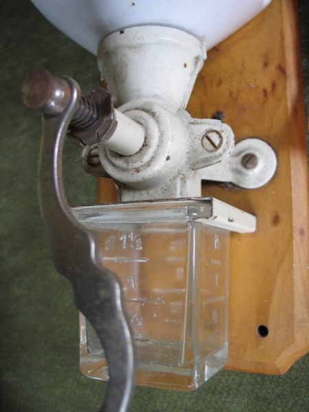 Wandkaffeemühle Leinbrocks Ideal, D.R.G.M.