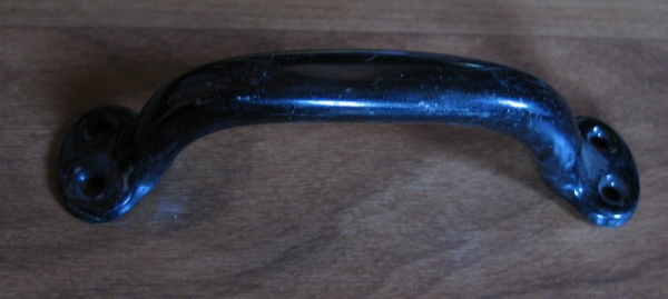 Schubladengriffe, Griffe aus Blech, schwarz, DDR 70-er Jahre, 5 Stück