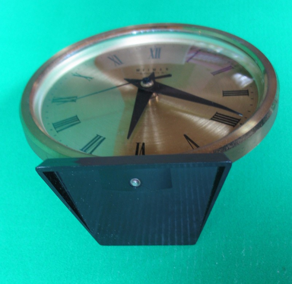 Uhr, Tischuhr, Weimar Quartz, DDR 70-er Jahre