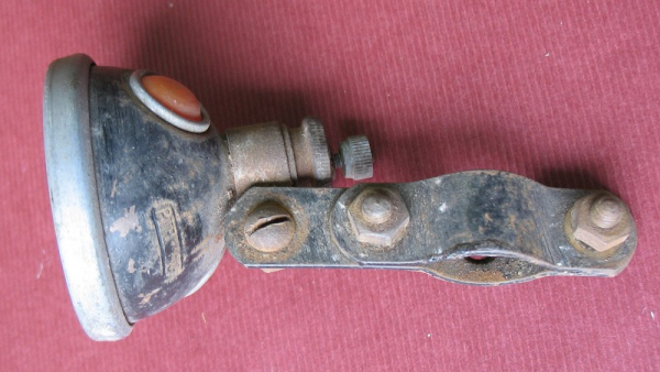 Rücklicht, Fahrradrücklicht P.T.R. 13, mit Halter, ​​​​​​​A. Hessmert Bollwerk i.W.