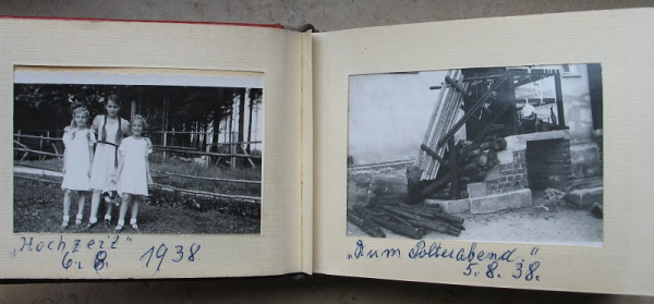 2 Fotoalben Vogtland, 30-er Jahre, Syratal, Sportfest, Maifeier