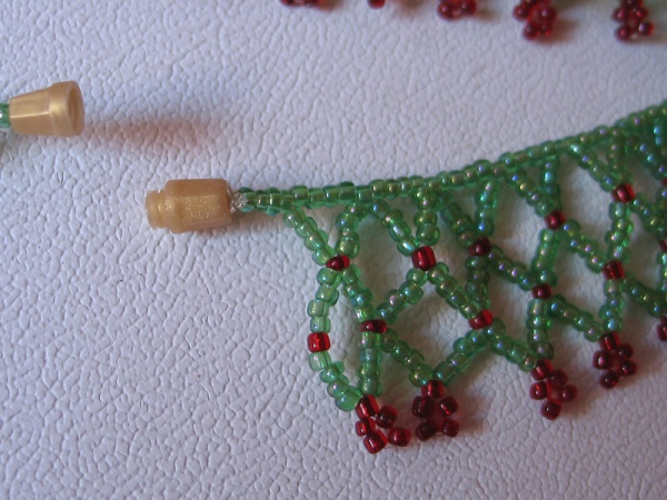 Kette mit Glasperlen und Schraubverschluss, Glasperlenkette, Collier