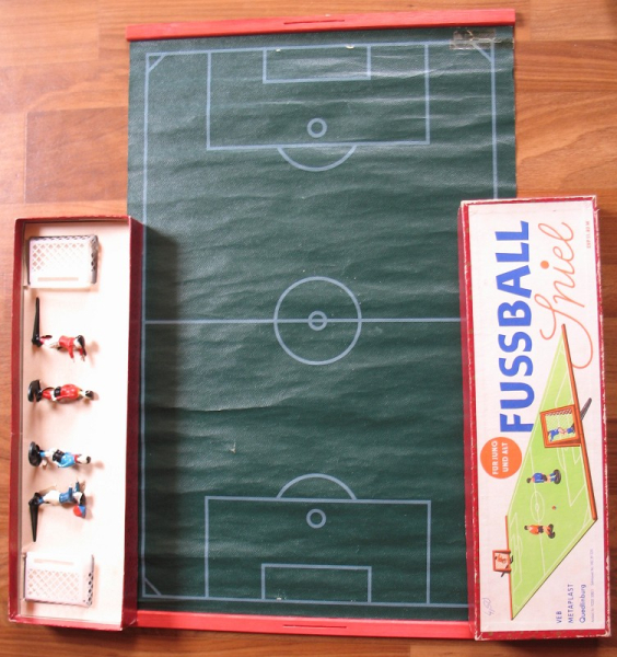 Fussballspiel, VEB Metaplast Quedlinburg, DDR