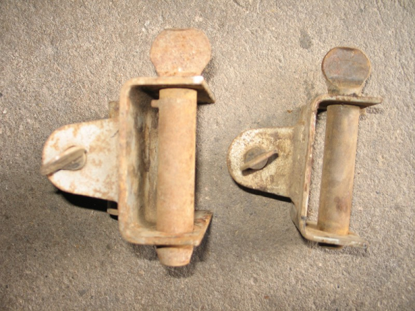 2 Gelenkstücke Kippvorrichtung Trabant, VEB Schachtbau Nordhausen