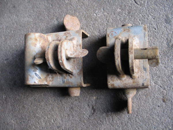 2 Gelenkstücke Kippvorrichtung Trabant, VEB Schachtbau Nordhausen