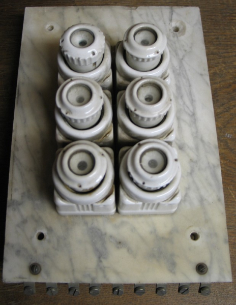 Marmorplatte mit Sicherungen, schätze um 1920