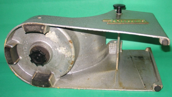 Gehäuse mit Rührschüsselaufnahme DDR Küchenmaschine Komet KM3, KM 3, Typ 7038.3