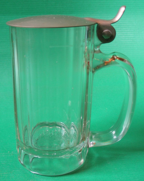 Bierkrug mit Deckel, Glas, mit Adler, Gesetzlich geschützt