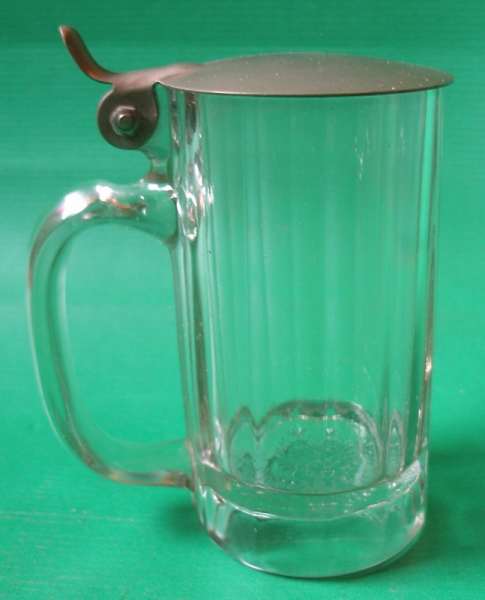 Bierkrug mit Deckel, Glas, mit Adler, Gesetzlich geschützt