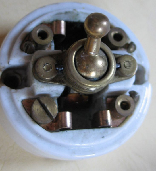 Wechselschalter, Lichtschalter, GARDY, Keramik/ Messing, 20-er Jahre, #343