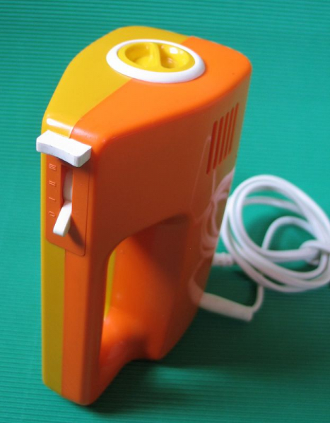 AKA Mixer, Handrühr- und Mixgerät, Rührgerät, AKA RG28s, orange/ gelb, DDR, #1