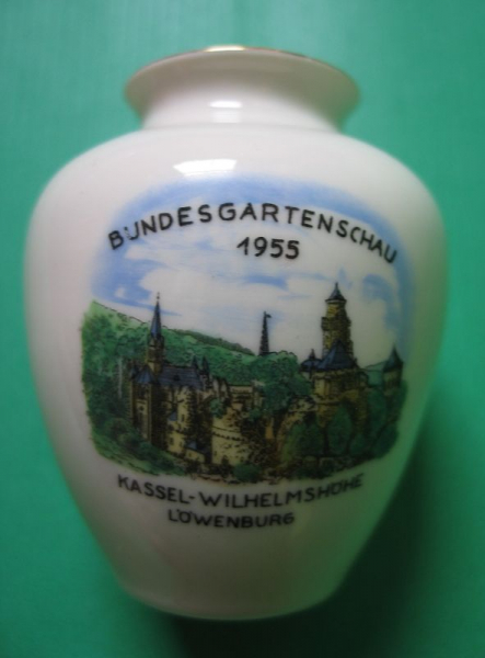 Bundesgartenschau 1955 Kassel, Wilhelmshöhe, Löwenburg, Vase