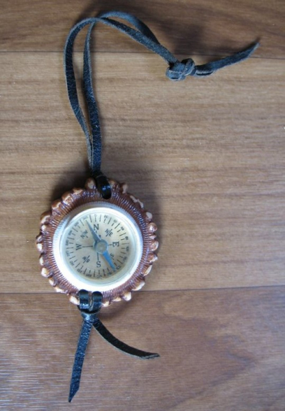 Fichtelberghaus, Anhänger für die Lederhose, Kompass, DDR