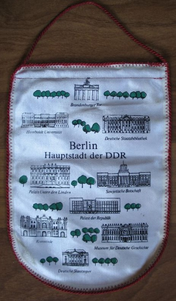 Wimpel Berlin, Hauptstadt der DDR, Geschichte der Berliner Wappen