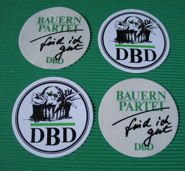 Demokratische Bauernpartei Deutschlands, DBD, DDR, Aufkleber + Anstecker