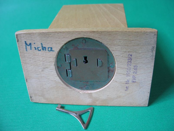 Spare für Deinen Urlaub, Spardose aus Holz, Sparbüchse, DDR