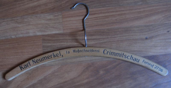 Karl Neumerkel Maßschneiderei, Crimmitschau, Kleiderbügel