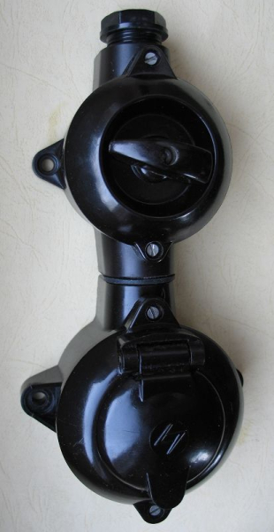 Lichtschalter- Steckdosen- Kombination, Feuchtraum, Bakelit, Ausschalter #2