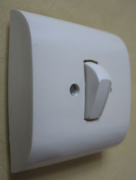 Ausschalter, Lichtschalter, Kippschalter, Bakelit, eckig, hell, UP, #324