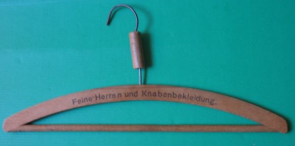 Kurt Hummel Reichenbach, Kleiderbügel, Feine Herren und Knabenbekleidung