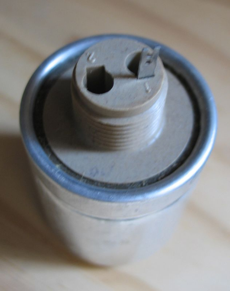 Kondensator, Elko, Frolyt Elyt 2200/63, #31