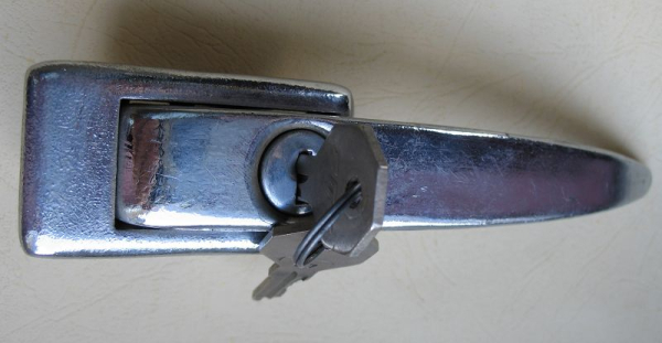 Türgriff UAZ, УАЗ, mit 2 Schlüssel, 50-er/ 60-er Jahre