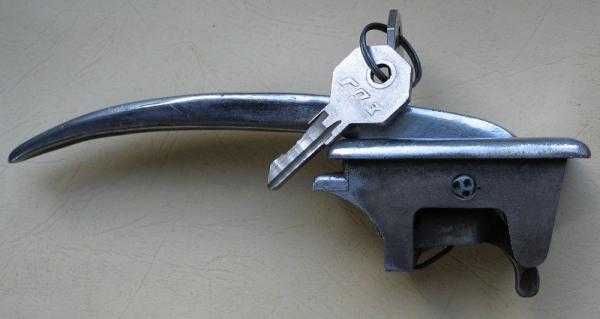 Türgriff UAZ, УАЗ, mit 2 Schlüssel, 50-er/ 60-er Jahre, #ru2