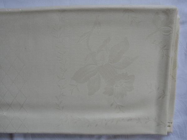 Curt Bauer Teedecke, Tischdecke, gelblich, 160 x 100 cm, um 1960, DDR, unbenutzt, #tw4