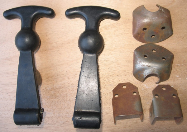 2 Haubenhalter, Haubenverschlüsse Gummi, DDR, Traktor, Famulus, Brockenhexe, LKW ? #3
