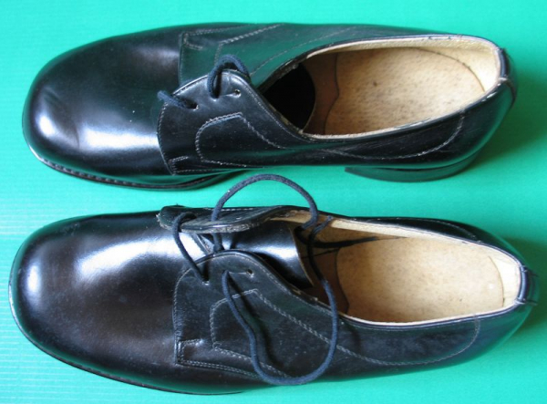 Schuhe, Herrenschuhe, Größe 26, DDR 60-er Jahre, unbenutzt