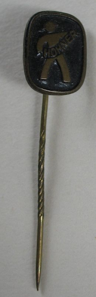 Anstecknadel Hohner, um 1970