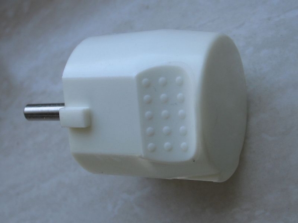 Schukostecker, Kupplungsstecker mit Schutzkontakt, hell, unbenutzt, #9