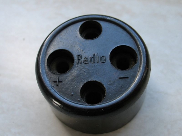 Antennendose, Steckdose,  "Radio", Bakelit